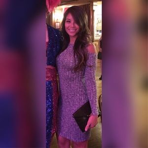 Open shoulder long sleeve midi dress